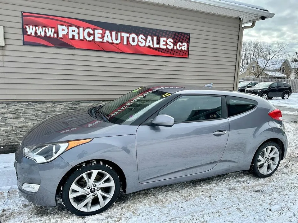 2017 Hyundai Veloster LOW KMS!!!