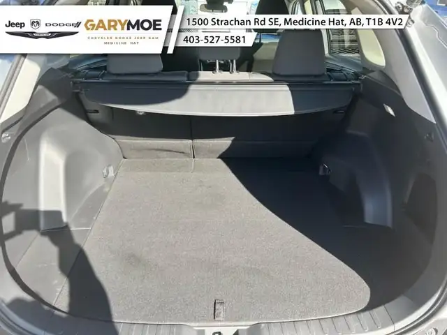 2023 Toyota RAV4 Hybrid XLE - Sunroof - Power Liftgate in Cars & Trucks in Medicine Hat - Image 7