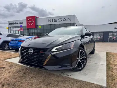 The 2025 Nissan Altima SR combines sporty performance with modern style. Featuring a 2.5-liter engin...