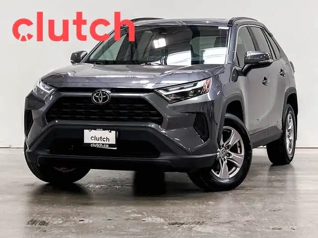 2022 Toyota RAV4 XLE AWD w/ Apple CarPlay, Heated Front Seats, R dans Autos et camions dans Ville de Toronto - Image 2