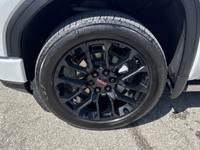 Beauty spec on this NEAR NEW 2025 GMC Sierra Denali.3.0L Diesel Finished in White Tricoate + 22" Hig... (image 1)