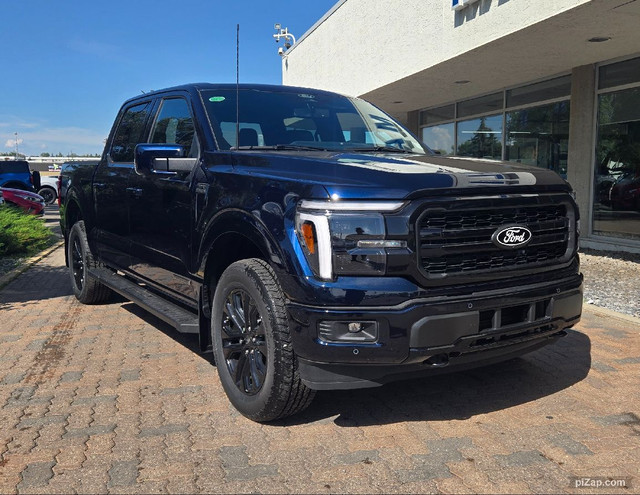 2025 Ford F-150 LARIAT | BLACK APP PKG | MOBILE OFF PKG | TOW PK in Cars & Trucks in Calgary - Image 2