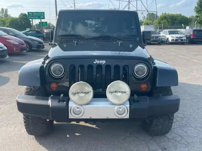 Anti-Lock Brakes;Driver Air Bag;Fog Lights;Passenger Air Bag;Security System;Side Air Bag;Traction C...