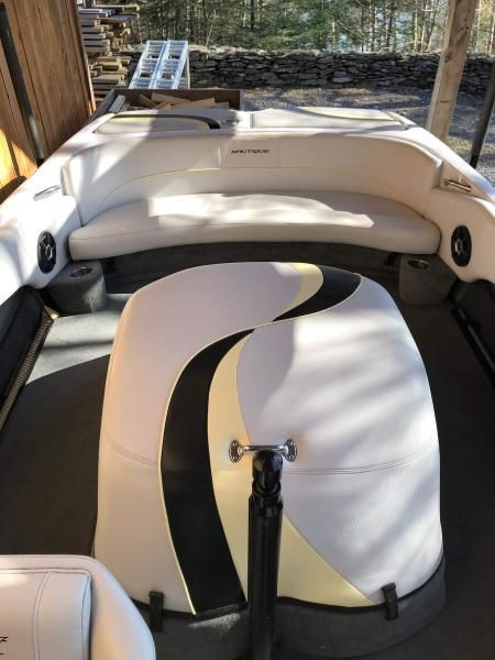 2009 Correct Craft SKI NAUTIQUE 196 LIMITED AIR N in Powerboats & Motorboats in Laurentides - Image 4