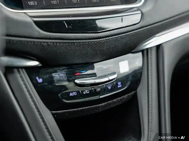 2018 Cadillac XT5 Luxury AWD | Navigation | AWD | Sunroof in Cars & Trucks in Windsor Region - Image 24