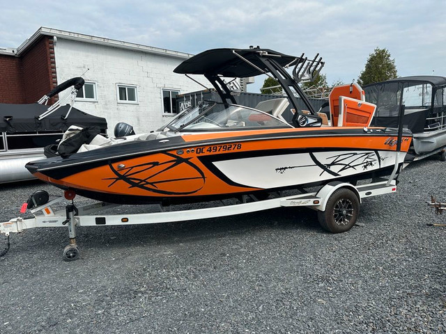  2015 Tige Boats RZR Taxes incluses Tige, usage, prix taxes incl in Powerboats & Motorboats in Thetford Mines - Image 2