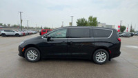 EXECUTIVE CROSSTOWN DEMO! This 2024 CHRYSLER VOYAGER LX has the following options Cloth Bucket Seats... (image 4)