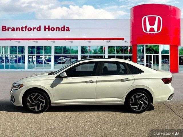 2022 Volkswagen Jetta Highline in Cars & Trucks in Brantford - Image 2