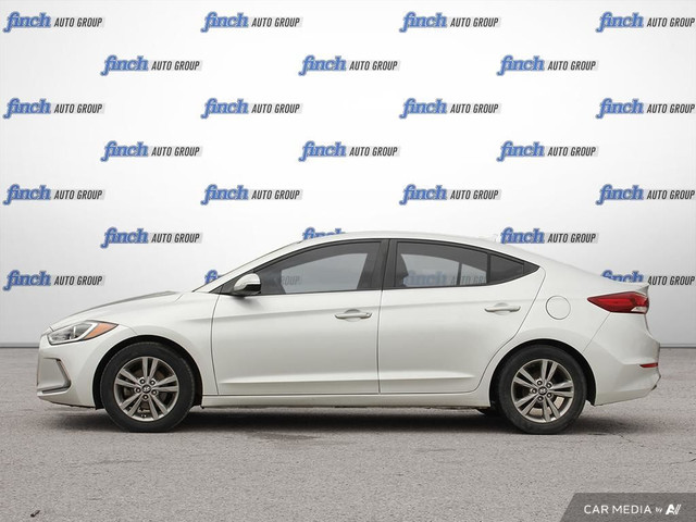 2018 Hyundai Elantra GL Manual | Great 1st Car | fuel efficient in Cars & Trucks in London - Image 4
