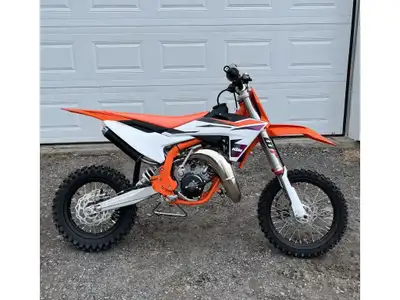 2025 KTM 65 SX Les photos peuvent être à titre indicatif et sans inscription. Les promotions en vigu...