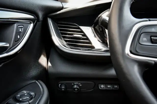 2023 Buick Envision Essence • HEATED LEATHER • POWER LIFTGATE in Cars & Trucks in Ottawa - Image 14