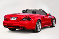 La Mercedes-Benz SL550 à vendre est une Mercedes-Benz SL550 magnifiquement entretenue dans une coule... (image 3)