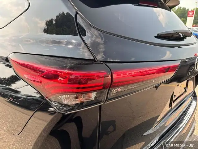 2022 Toyota Highlander XSE dans Autos et camions dans Brantford - Image 14