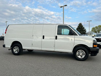 V6, swing out door (60/40), extended wheel base, back up camera, auxilary lighting, rear door glass,... (image 5)