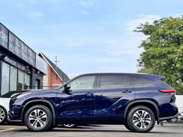 2020 Toyota Highlander XLE AWD|8 PASS|SUNROOF|LEATHER| in Cars & Trucks in City of Toronto - Image 2