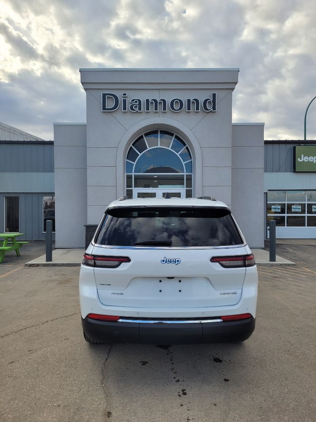 2023 JEEP Grand Cherokee L Limited in Cars & Trucks in Prince Albert - Image 4