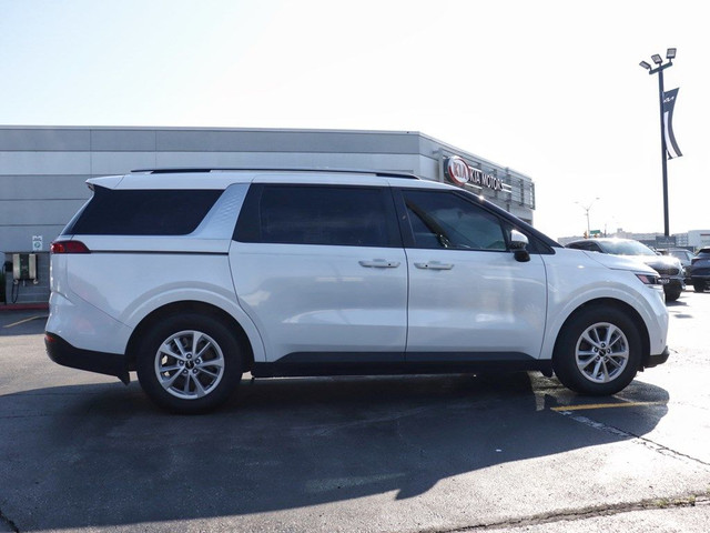 2024 Kia Carnival EX+ FWD in Cars & Trucks in Oakville / Halton Region - Image 3