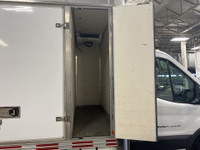 FORD TRANSIT 350 2016 CUBE REEFER GROUPE ÉLECTRIQUE COMPLET AVEC PLUSIEURS COMPARTIMENT RÉFRIGÉRER G... (image 6)