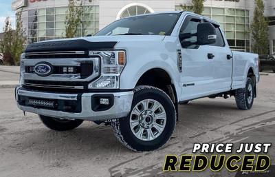  2022 Ford Super Duty F-350 SRW XLT 8' Box Call  780-938-1230