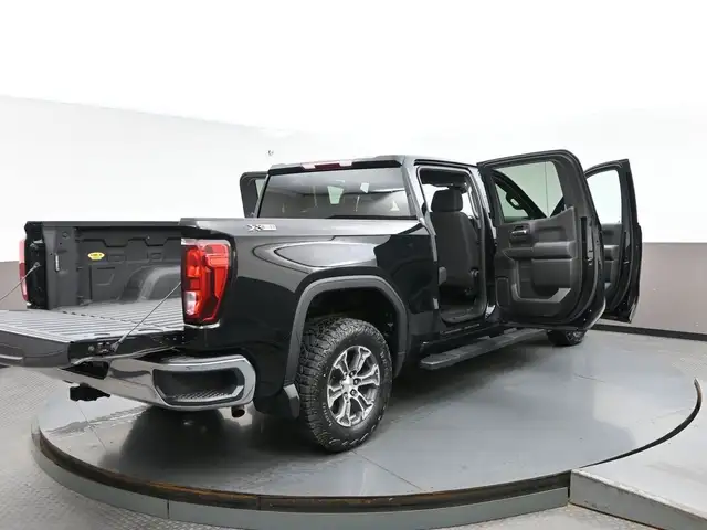 2023 GMC Sierra 1500 X31 OFFROAD 17" Steel Wheels, Pro Safety Su in Cars & Trucks in City of Halifax - Image 47