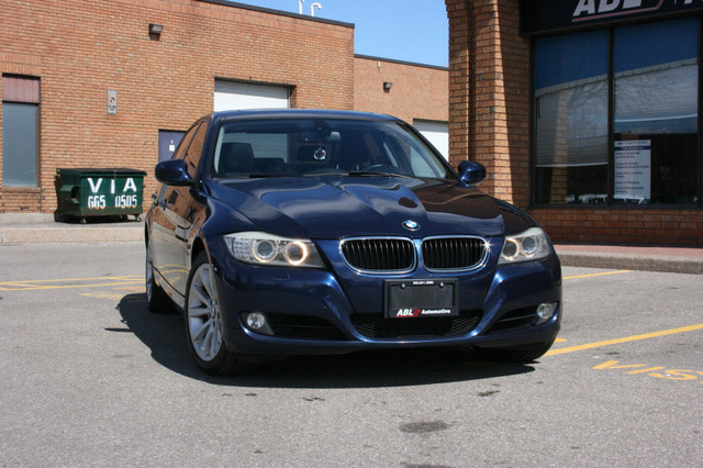 2011 BMW 3 Series 4dr Sdn 328i xDrive AWD Ed in Cars & Trucks in Markham / York Region - Image 4