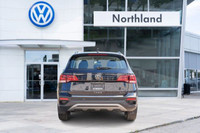 This Volkswagen Taos delivers a Intercooled Turbo Regular Unleaded I-4 1.5 L/91 engine powering this... (image 4)