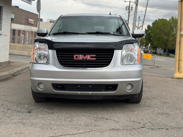 2013 GMC Yukon 4WD 4dr SLE in Cars & Trucks in Calgary - Image 4