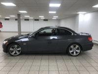 Introducing the 2007 BMW 3 Series 335i, a sophisticated and elegantly crafted sedan that merges perf... (image 2)