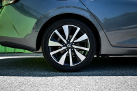 This 2022 Nissan Sentra is for sale today. This sedan has 65,418 kms. It's grey in colour . It has a... (image 4)