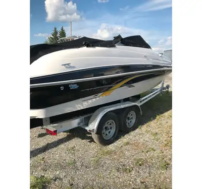 Bateau Four Winss Funship 204 21 pieds 2007 avec un moteur Mercruiser 4.3L MPI (484 heures) et Houss...
