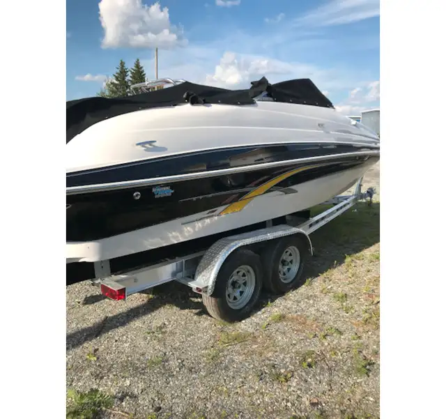 2007 Four Winns Funship 204 in Powerboats & Motorboats in Sherbrooke - Image 2