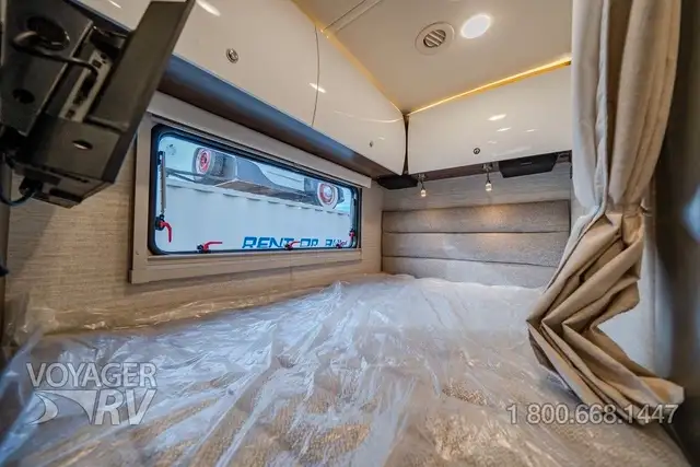 2025 Winnebago Navion 24J in RVs & Motorhomes in Kelowna - Image 20