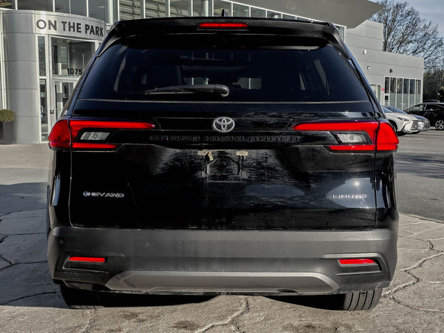 2024 Toyota Grand Highlander Hybrid Limited AWD in Cars & Trucks in City of Toronto - Image 4