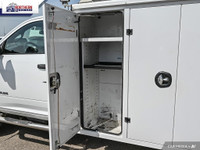 WAS: $182900 NOW: $179900 plus taxes and licensing feesThis 2021 RAM 5500 4x4 is a fully-equipped, f... (image 9)