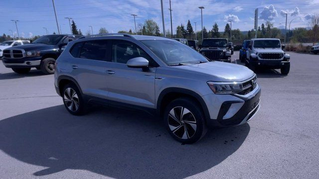 2024 Volkswagen Taos Comfortline | AWD | Backup Camera in Cars & Trucks in Prince George - Image 2