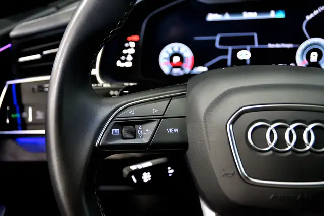 2023 Audi Q8 Technik S-Line / Black Optics / 22 Pouces / B&O Tau in Cars & Trucks in Longueuil / South Shore - Image 30
