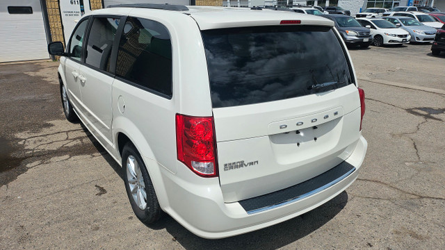 2013 Dodge Grand Caravan SXT in Cars & Trucks in London - Image 4