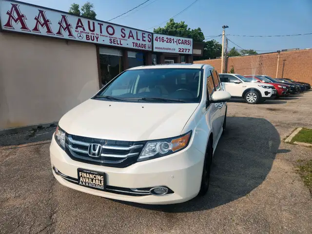 2015 Honda Odyssey 4dr Wgn Touring w/RES & Navi One Owner No Acc in Cars & Trucks in City of Toronto - Image 3
