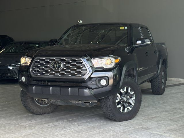 2022 Toyota Tacoma TRD Off Road | Tonneau Cover in Cars & Trucks in Edmonton - Image 4