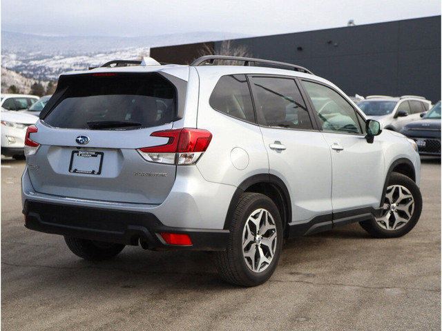 2023 Subaru Forester Touring CVT - No Accidents / BC Vehicle / A in Cars & Trucks in Penticton - Image 3