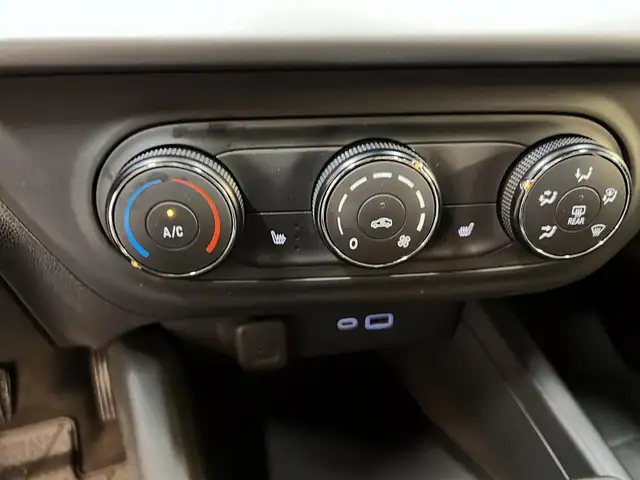 2025 Chevrolet Trax LS in Cars & Trucks in Laval / North Shore - Image 15