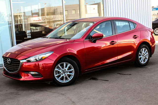 2018 MAZDA MAZDA 3 GS in Cars & Trucks in Edmonton