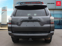 FEATURES OF THE 4Runner TRD PRO »» Off-road tuned suspension with FOX shocks »» Unique TRD PRO exter... (image 6)
