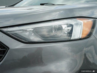 Experience the versatility and reliability of this 2022 Ford Edge SEL, a well-maintained SUV ready f... (image 9)