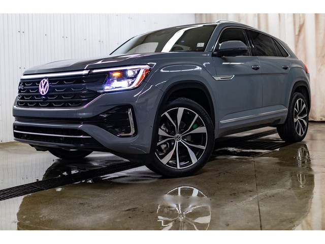 2024 Volkswagen Atlas Cross Sport 4Motion Execline R-Line Leathe in Cars & Trucks in Grande Prairie - Image 3