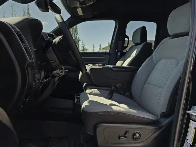 2022 Ram 1500 Big Horn dans Autos et camions dans Grande Prairie - Image 14