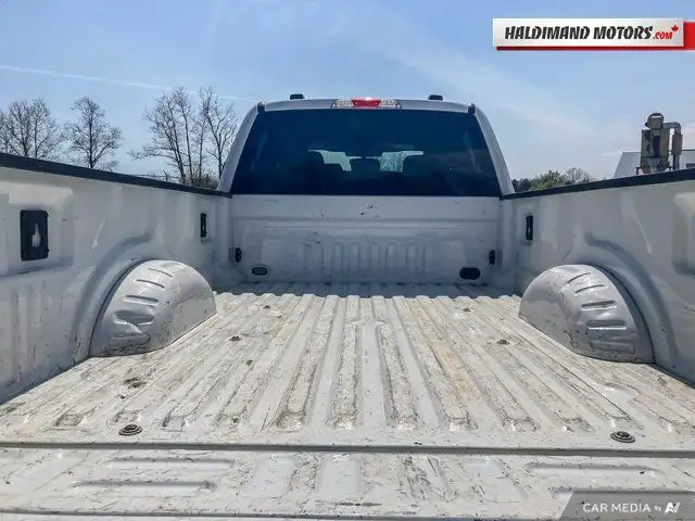 2022 Ford Super Duty F-350 SRW XLT in Cars & Trucks in Hamilton - Image 16
