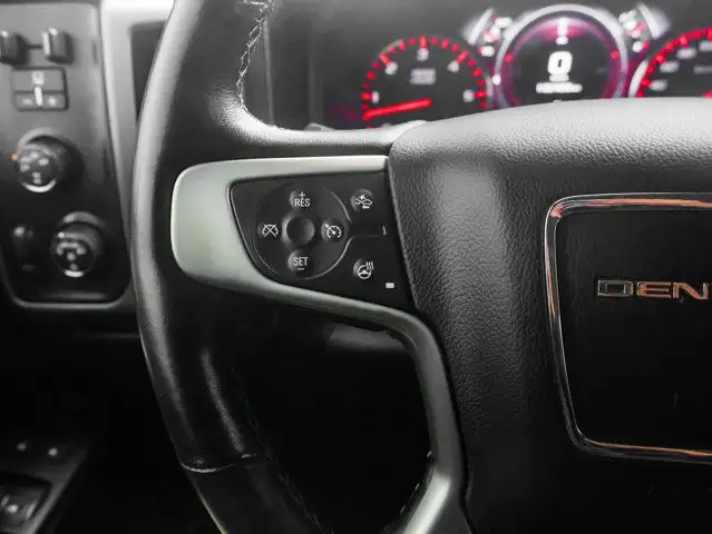 2015 GMC Sierra 1500 Denali 6.2L dans Autos et camions dans Comté de Strathcona - Image 22