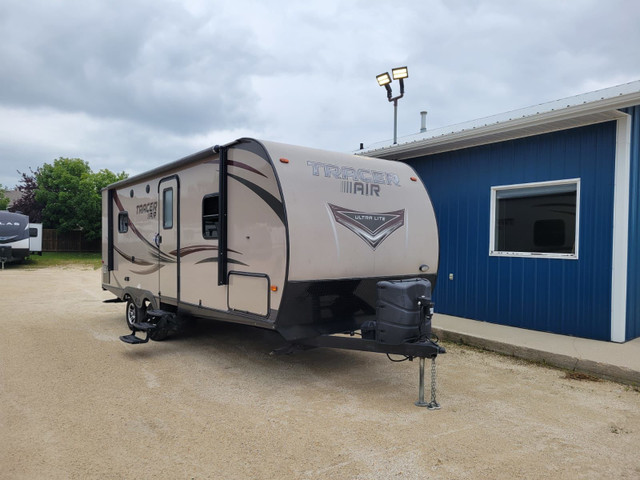 2015 Primetime Tracer 255S - Showroom condition in Travel Trailers & Campers in Winnipeg