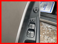 2013 HYUNDAI SANTA FE CARFAX VERIFIED, CLEAN TITLE ONLY 131,000KM! AUTOMATIC TRANSMISSION GREY EXTER... (image 7)